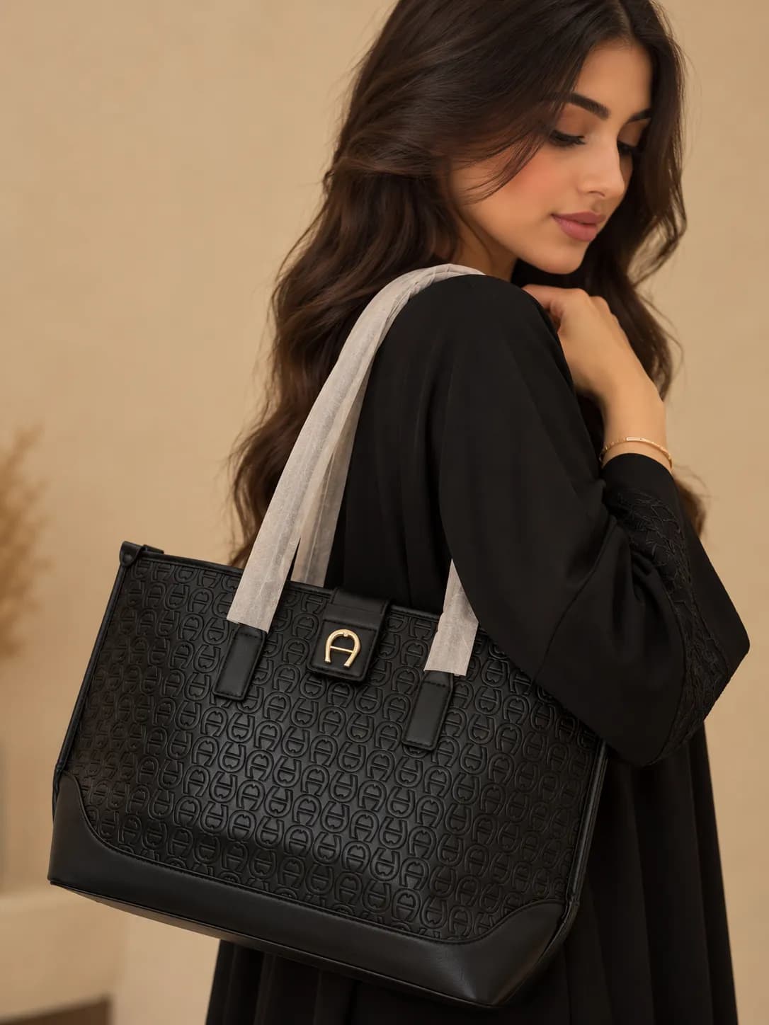Aigner Black Tote Bag 